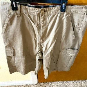 Men dark khaki shorts
